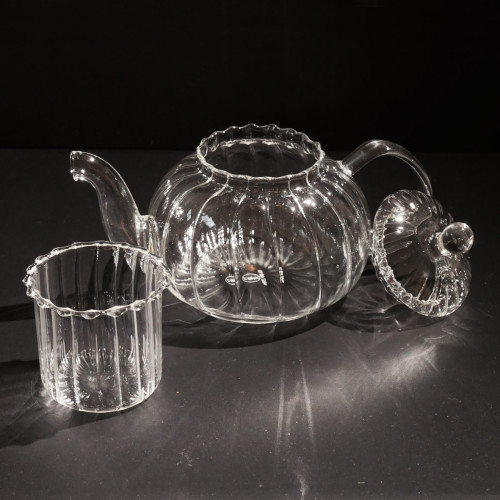 Glass Ripple Teapot